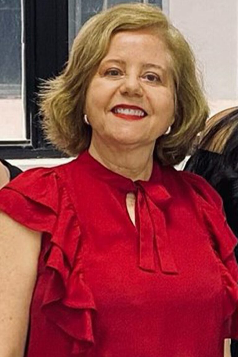 Dra. Ledívia Sampaio Nogueira Espinheira