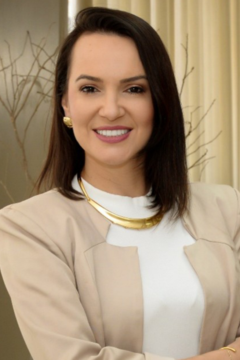 Flávia Soveral Miranda